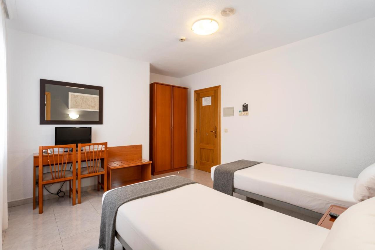 Hotel Alda Ciudad De โตโร ภายนอก รูปภาพ