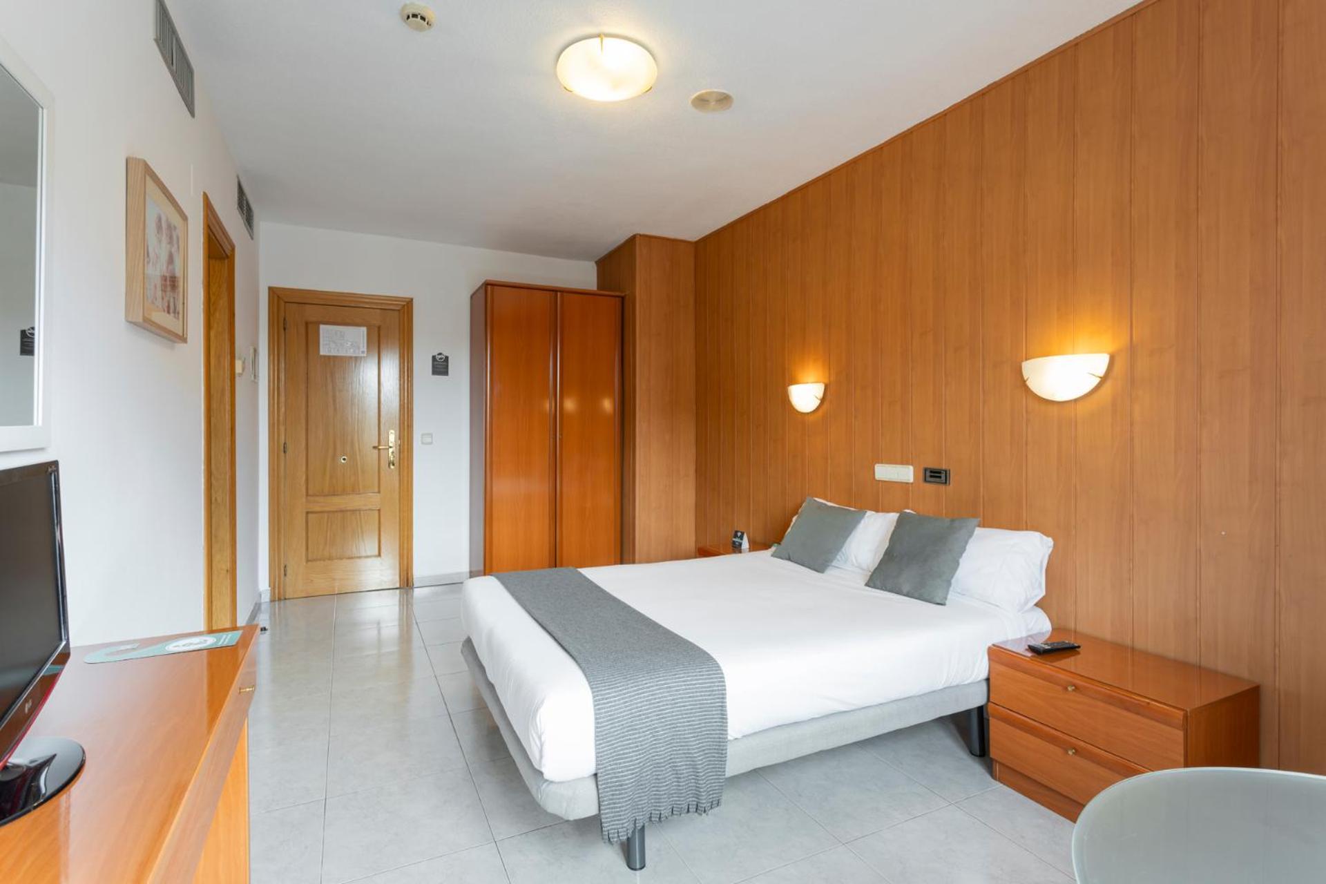 Hotel Alda Ciudad De โตโร ภายนอก รูปภาพ