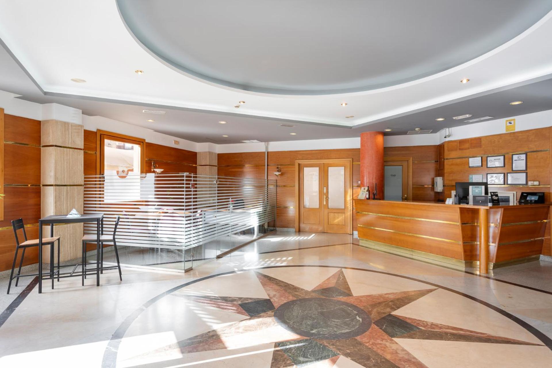Hotel Alda Ciudad De โตโร ภายนอก รูปภาพ