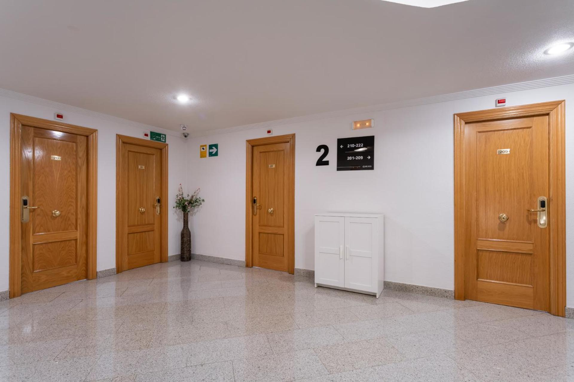Hotel Alda Ciudad De โตโร ภายนอก รูปภาพ