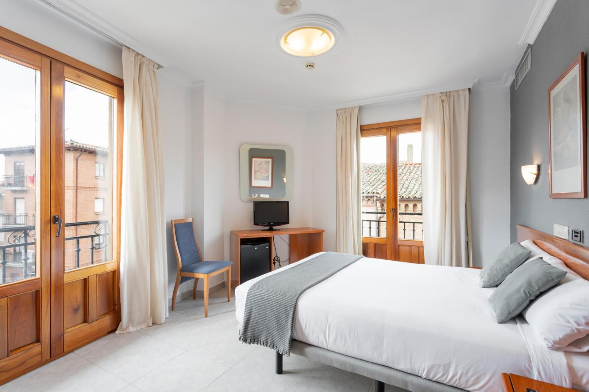 Hotel Alda Ciudad De โตโร ภายนอก รูปภาพ